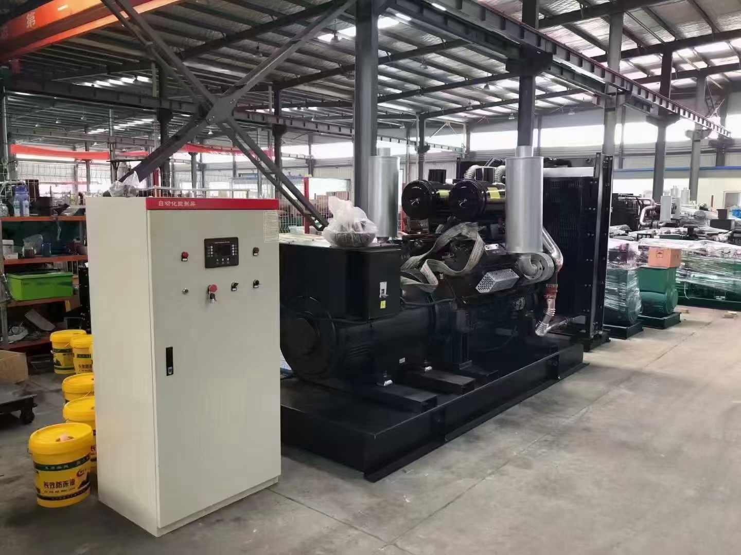 凤城柴油发电机运行时的噪音和振动水平如何?